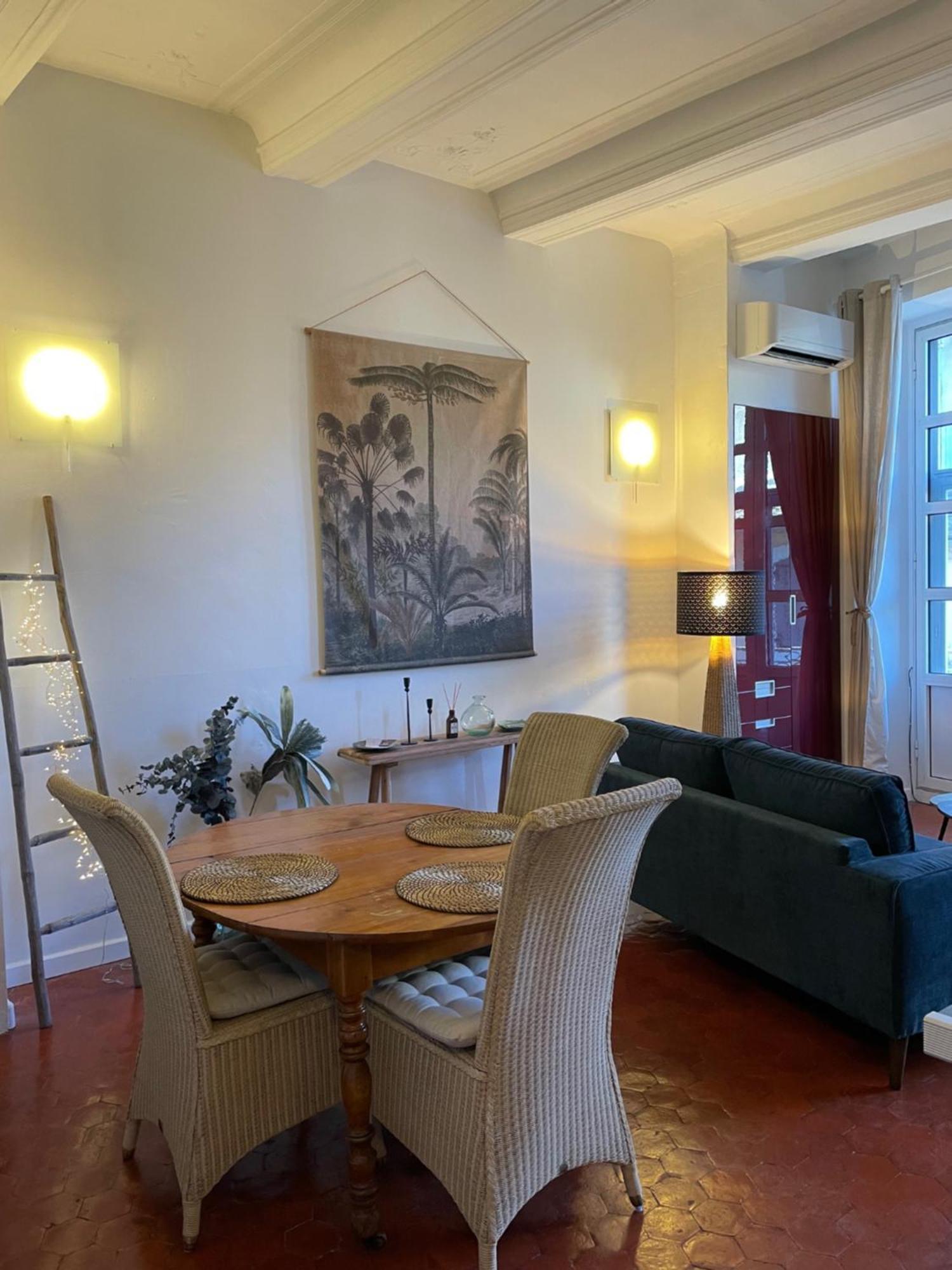 Appartamento Les Balcons De Mona Au Coeur De Lourmarin Esterno foto